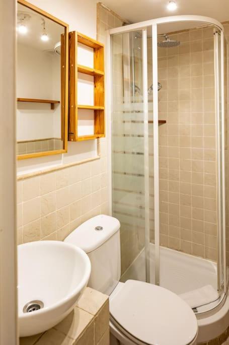 Beautiful Apartment In Malasana For 3 Pax - Ferrer Madrid Buitenkant foto