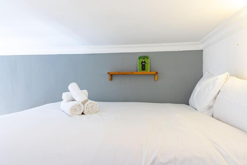 Beautiful Apartment In Malasana For 3 Pax - Ferrer Madrid Buitenkant foto
