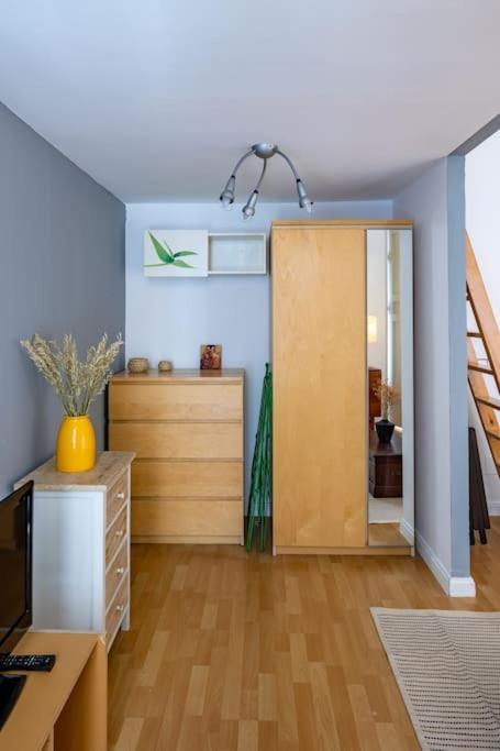 Beautiful Apartment In Malasana For 3 Pax - Ferrer Madrid Buitenkant foto