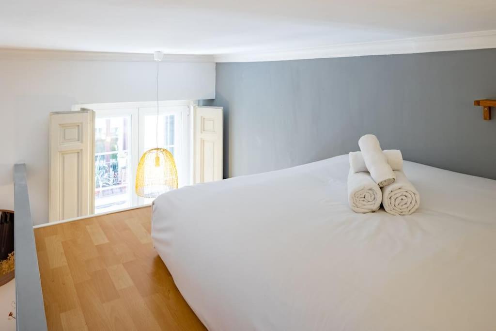 Beautiful Apartment In Malasana For 3 Pax - Ferrer Madrid Buitenkant foto